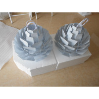 Artichoke Leaves Pendant Lamp of 48cm diameter in White Color Artichoke Leaves Pendant Lamp of 48cm diameter in White Color