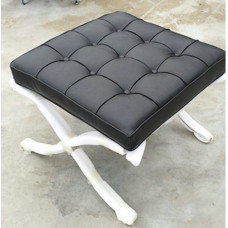 Barcelona Ottoman Cushions And Straps In Full Nappa Leather