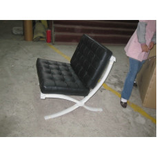 Black Barcelona Chair in Italian Leather in Standard grade