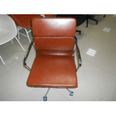 Reproduction Office Low Soft Pad Chair In Real Leather Reproduction Office Low Soft Pad Chair In Real Leather